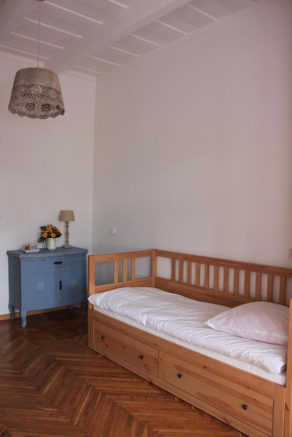 Villaer Ubocz